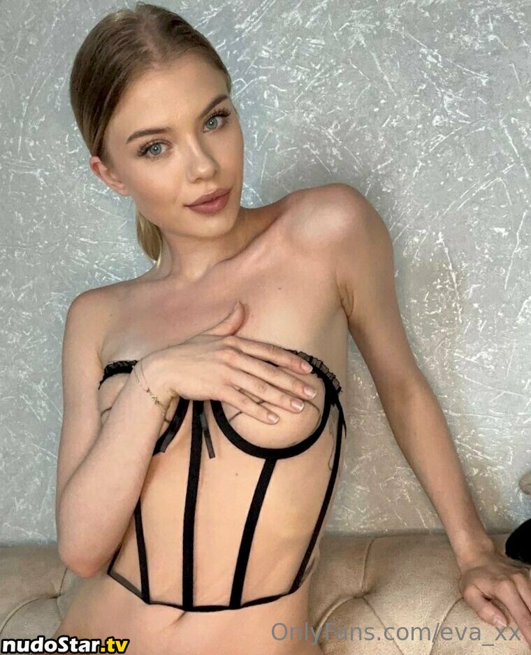eva_xx / mylifeaseva Nude OnlyFans Leaked Photo #49