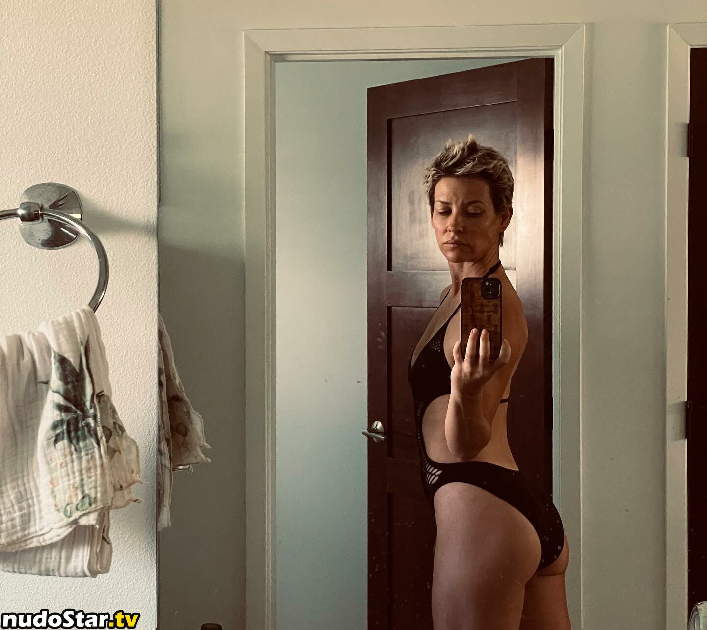 Evangeline Lilly / evangelinelillyofficial / lilyevangeline Nude OnlyFans Leaked Photo #137