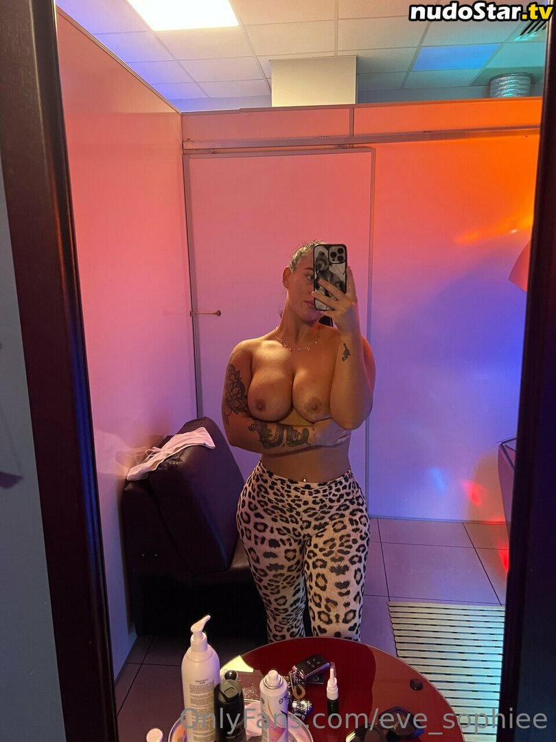 Eve Sophie / eve_sophiee Nude OnlyFans Leaked Photo #151
