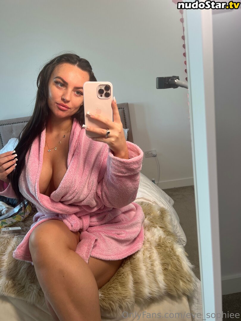 Eve Sophie / eve_sophiee Nude OnlyFans Leaked Photo #252