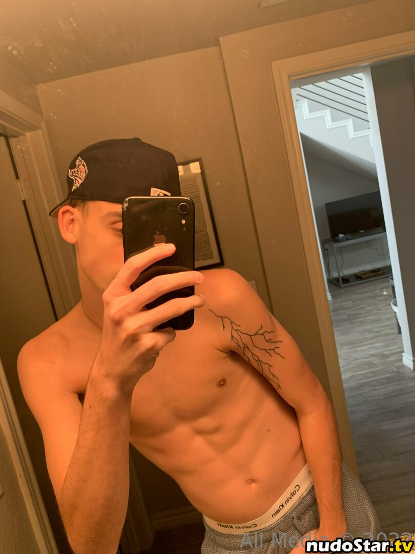 exclusivehuddy / highlyexclusive_ Nude OnlyFans Leaked Photo #5