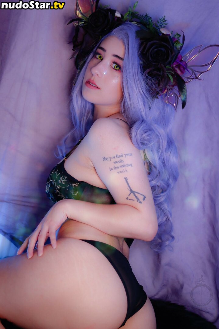 Angel cosplay / Faetrouble Nude OnlyFans Leaked Photo #1