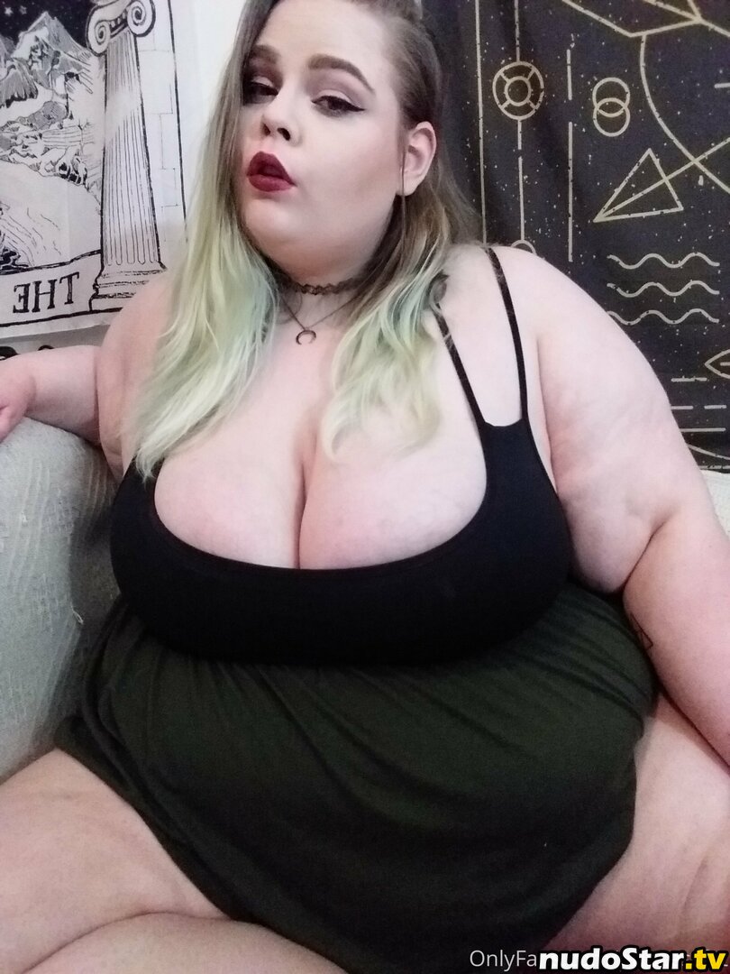 fatstonerchick / fatstonerchick.free Nude OnlyFans Leaked Photo #28