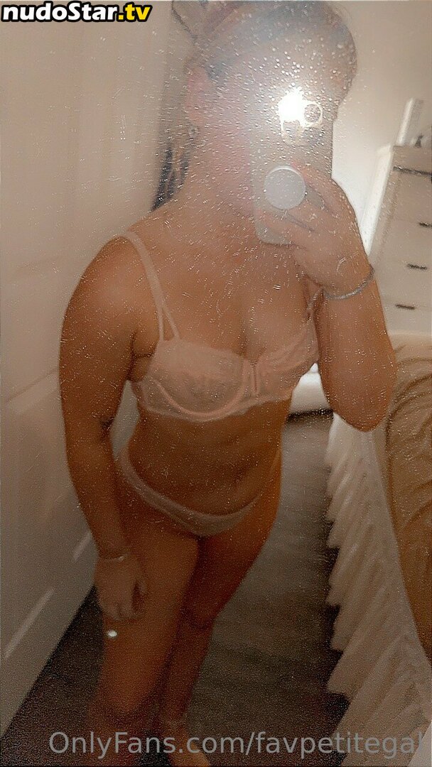 alexandriarodriges__ / favpetitegal Nude OnlyFans Leaked Photo #9