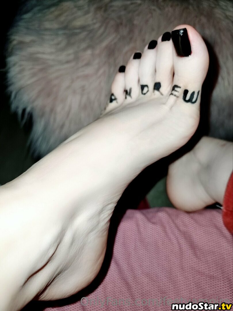 close_feet_vampire / feetvampire Nude OnlyFans Leaked Photo #16