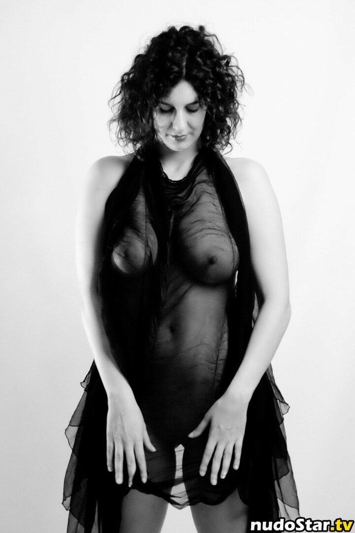 Filomena Damato / filo_officialpage Nude OnlyFans Leaked Photo #6