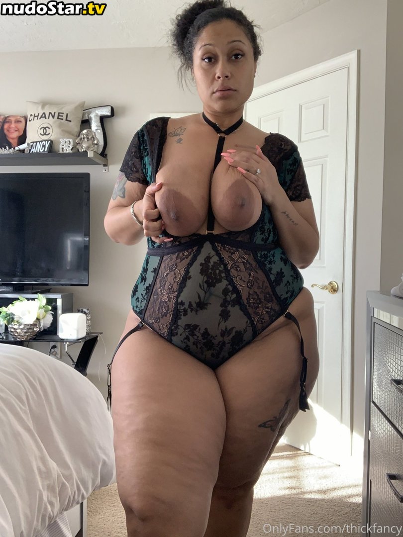 AmandaBoles / FitAndFancy_ / thickfancy Nude OnlyFans Leaked Photo #3