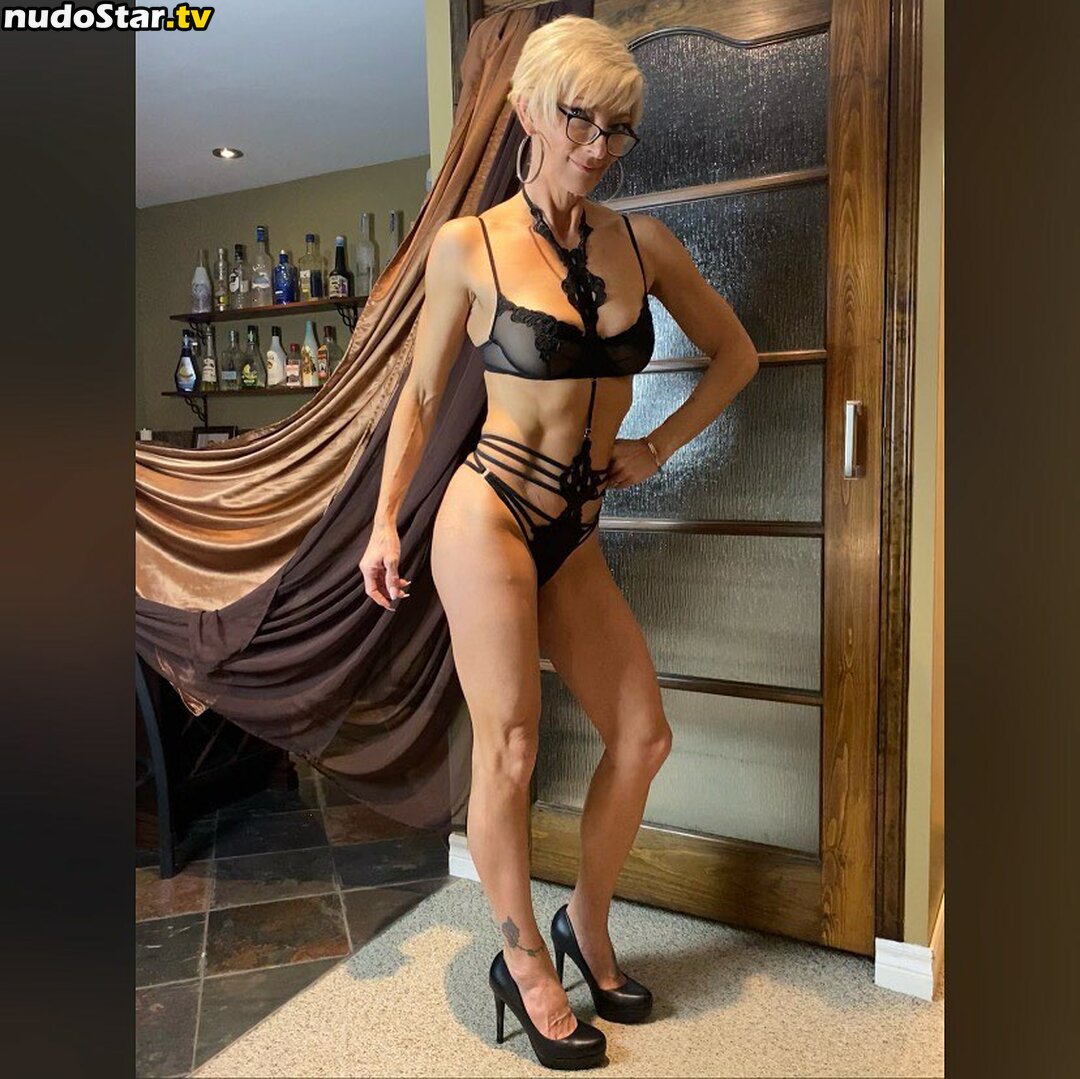 Charlene Farnsworth Fitness Milf / fitmodel.charlene / model.charlene Nude OnlyFans Leaked Photo #3