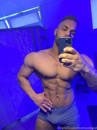 flexmusclegod