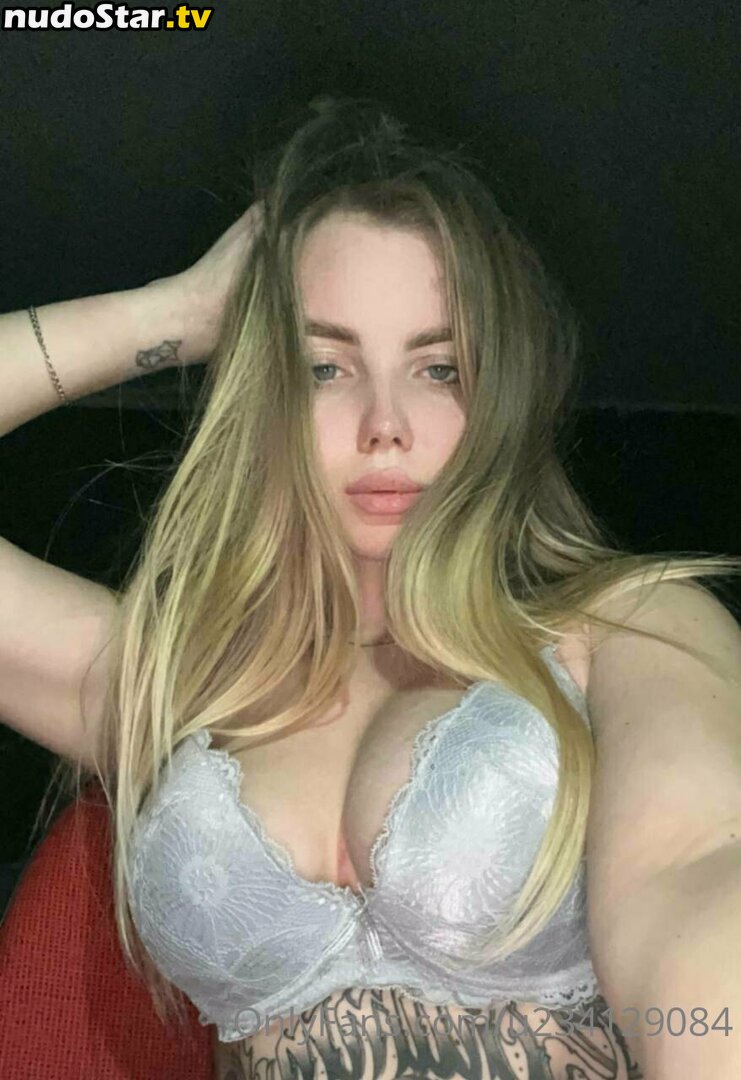 flora_bell / flora_belll Nude OnlyFans Leaked Photo #9