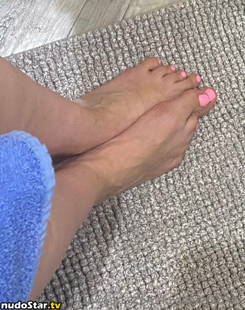 foxiefeetfetish / foxyfetishfeet Nude OnlyFans Leaked Photo #5