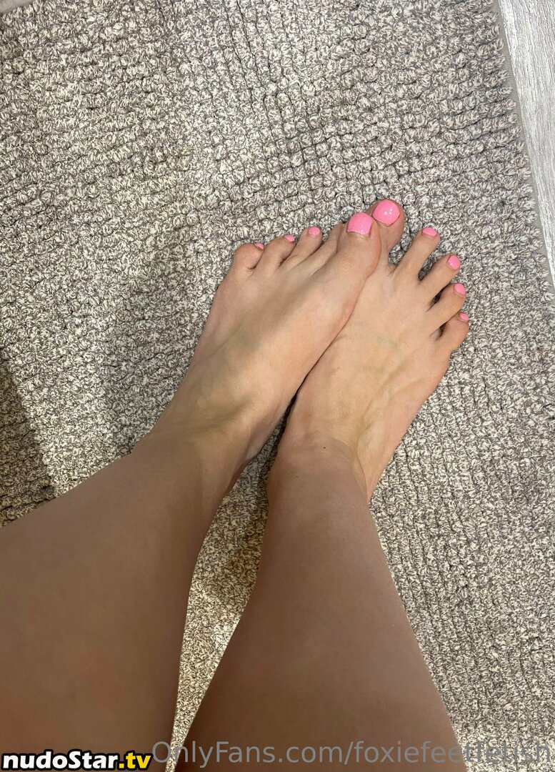 foxiefeetfetish / foxyfetishfeet Nude OnlyFans Leaked Photo #8