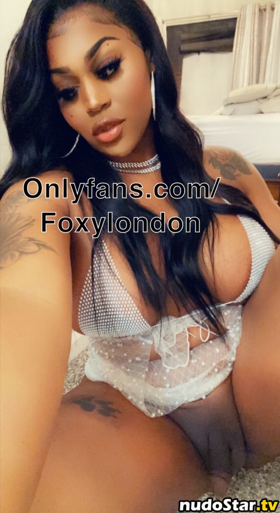 FOXYLONDON1 / Foxy London / foxygirllondon / foxylondon Nude OnlyFans Leaked Photo #4