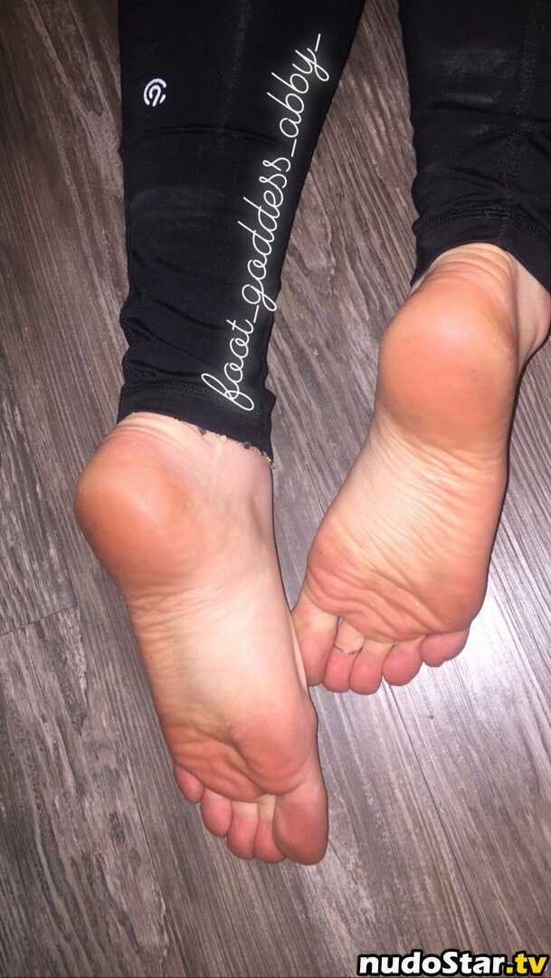 freckled_feet Nude OnlyFans Leaked Photo #38