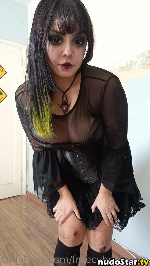 creepyy_cutie / freecyber_nyxie Nude OnlyFans Leaked Photo #34