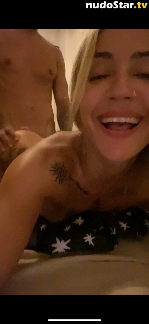 gabreca / gabrecaclosefriends Nude OnlyFans Leaked Photo #1