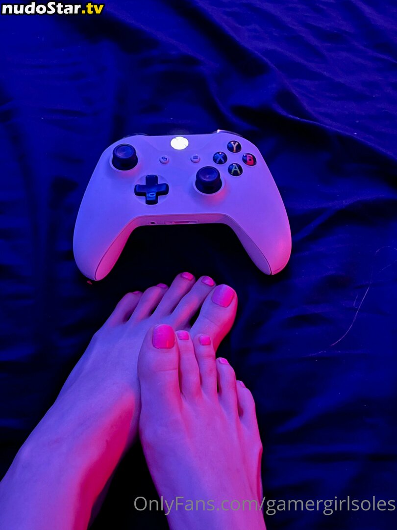 gamergirlsoles Nude OnlyFans Leaked Photo #17