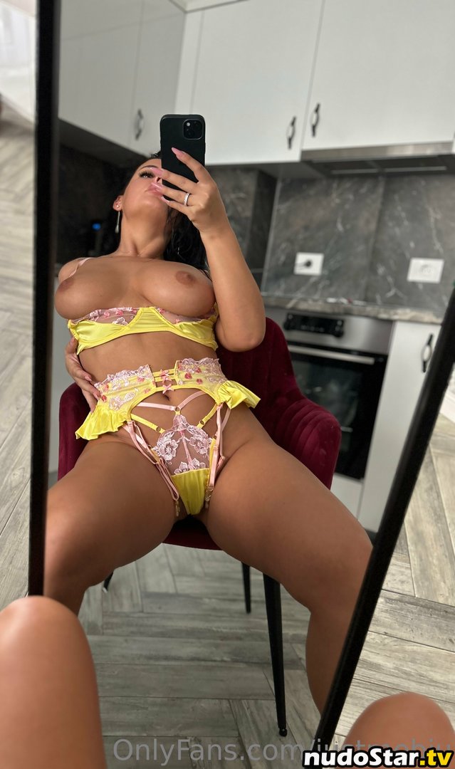 Georgiana Bianca / just_me_biu / justmebiu Nude OnlyFans Leaked Photo #14