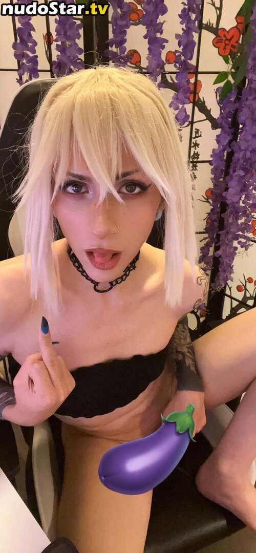ghostlygoth / ghostyygoth Nude OnlyFans Leaked Photo #4