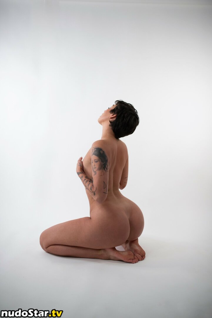 Gianna Evelyn / Giannaevelyn Nude OnlyFans Leaked Photo #12