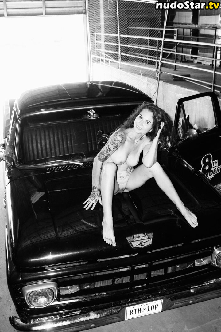 Ginger La Roux / ginger.laroux / soulstealerofsmut Nude OnlyFans Leaked Photo #14