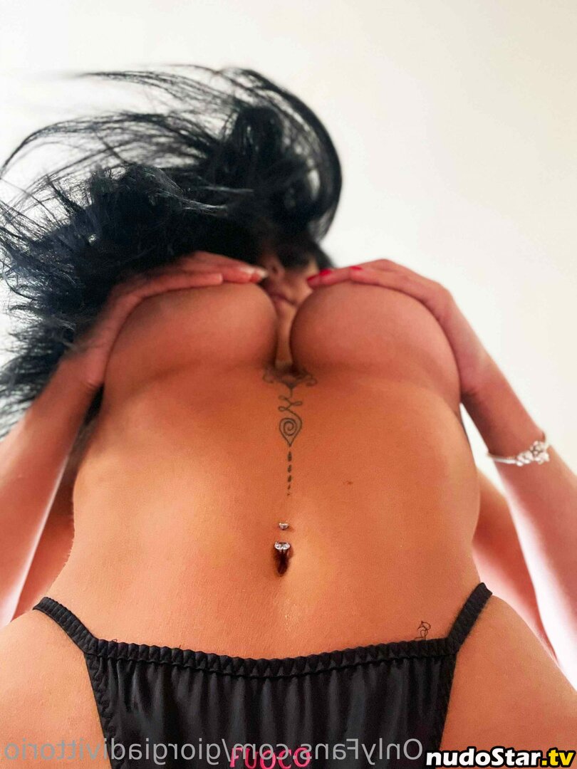 Giorgia Di Vittorio / cutelittlesisters / im_georgettee_ Nude OnlyFans Leaked Photo #33