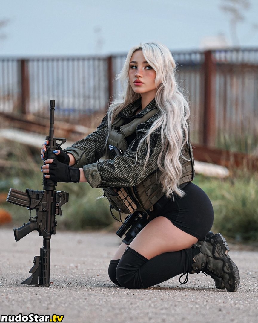 Firearms / Girls With Guns / mia.nicole.23 / wifi_diaries Nude OnlyFans Leaked Photo #86