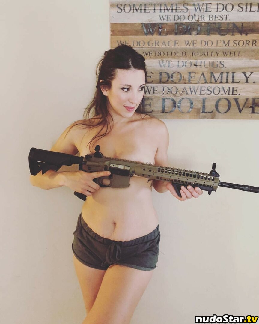 Firearms / Girls With Guns / mia.nicole.23 / wifi_diaries Nude OnlyFans Leaked Photo #251
