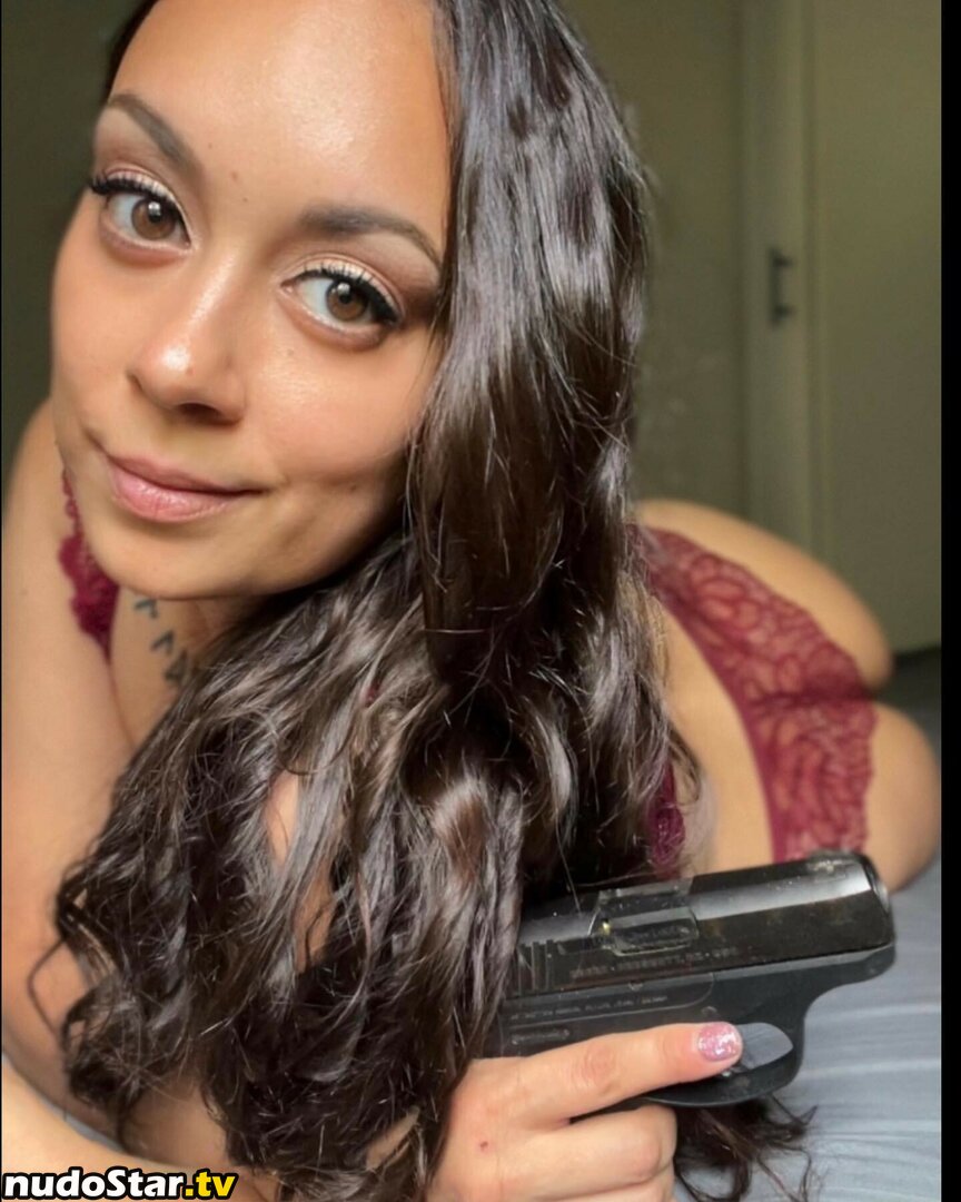 Firearms / Girls With Guns / mia.nicole.23 / wifi_diaries Nude OnlyFans Leaked Photo #275