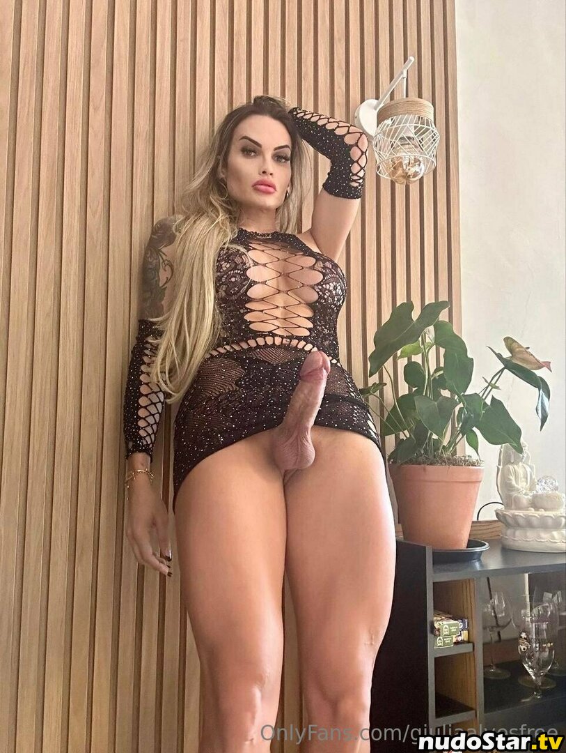 giuaalves_ / giuliaalvesfree Nude OnlyFans Leaked Photo #100