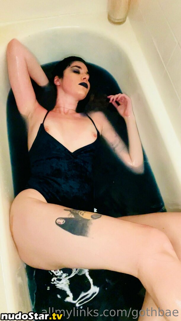 gothbae / gothbae.png Nude OnlyFans Leaked Photo #13