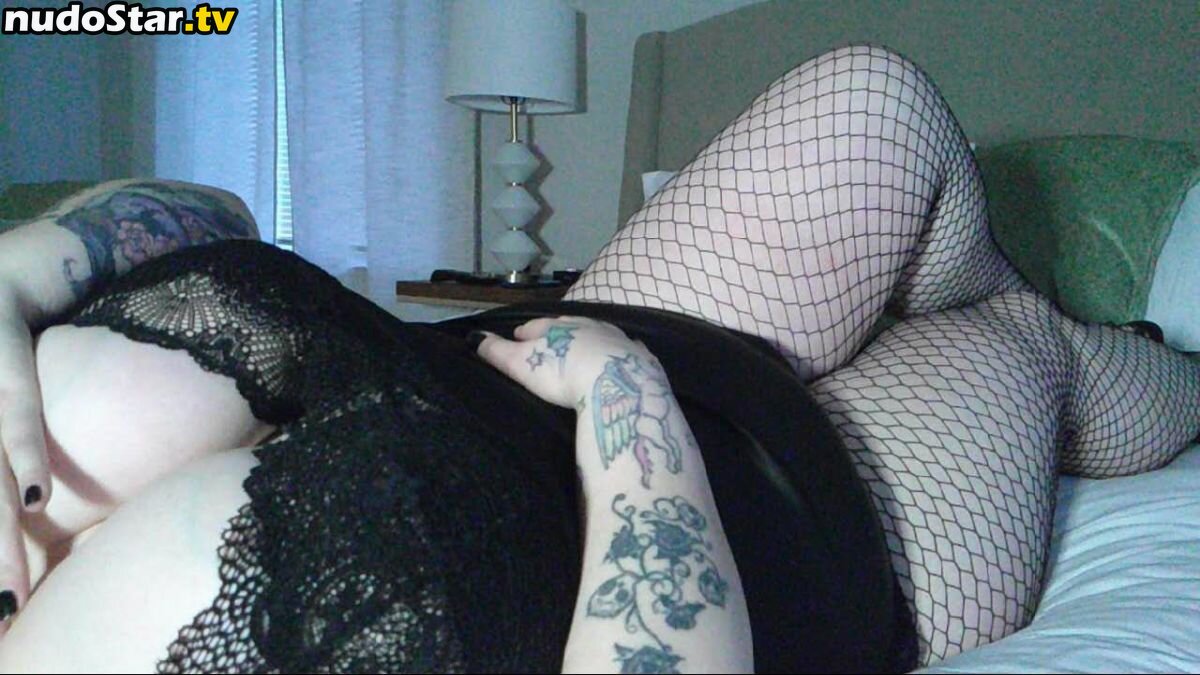 Goddess Kara / GothFemmeFatale Nude OnlyFans Leaked Photo #4