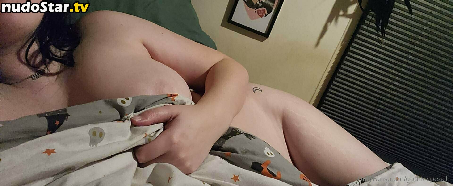 Gothicc Peach / gothic.peach / gothiccpeach Nude OnlyFans Leaked Photo #29