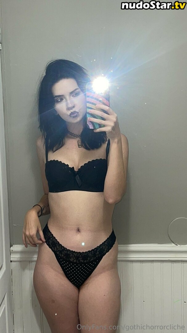 H0neyR3venge / gothichorrorcliche / gothictropic / gothicwhorror Nude OnlyFans Leaked Photo #34