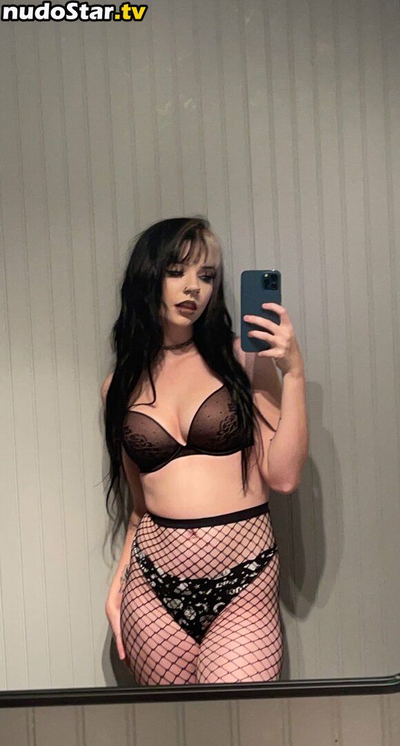 H0neyR3venge / gothichorrorcliche / gothictropic / gothicwhorror Nude OnlyFans Leaked Photo #40