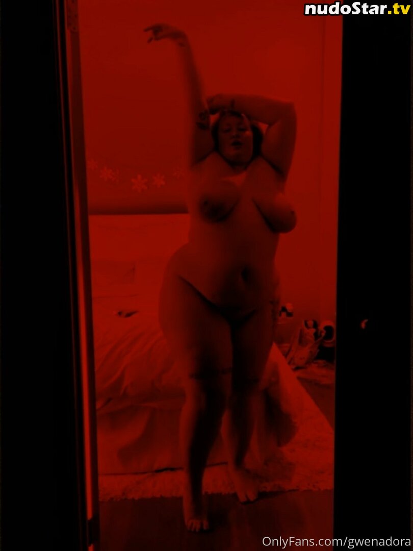 gwenadora / gwenadoraxo Nude OnlyFans Leaked Photo #39