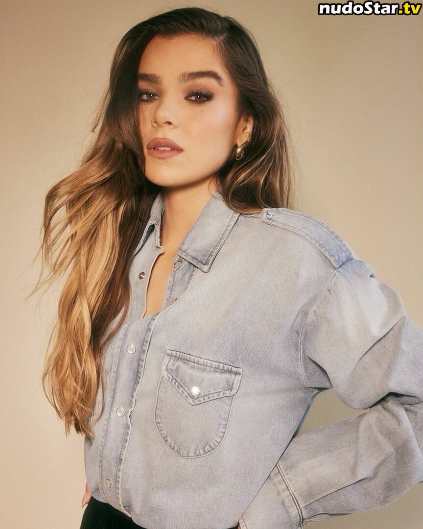 Hailee Steinfeld / haileesteinfeld / https: Nude OnlyFans Leaked Photo #414