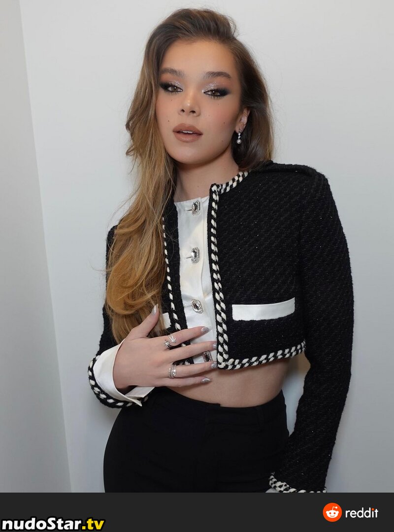 Hailee Steinfeld / haileesteinfeld / https: Nude OnlyFans Leaked Photo #528