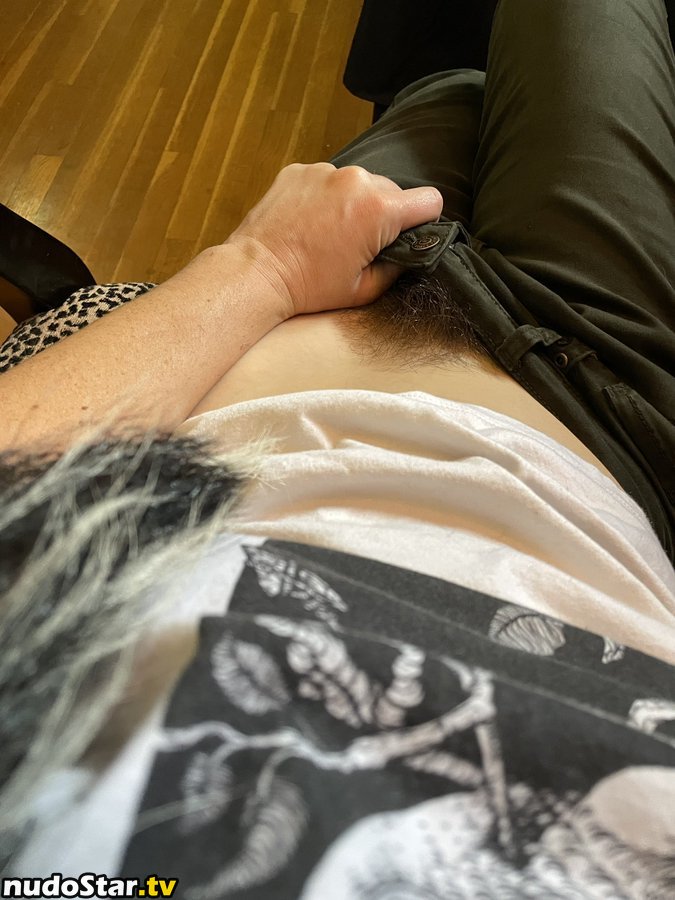 Hairy Women / HairyFairy420 / ig_naturals / pearlygirly06 Nude OnlyFans Leaked Photo #712