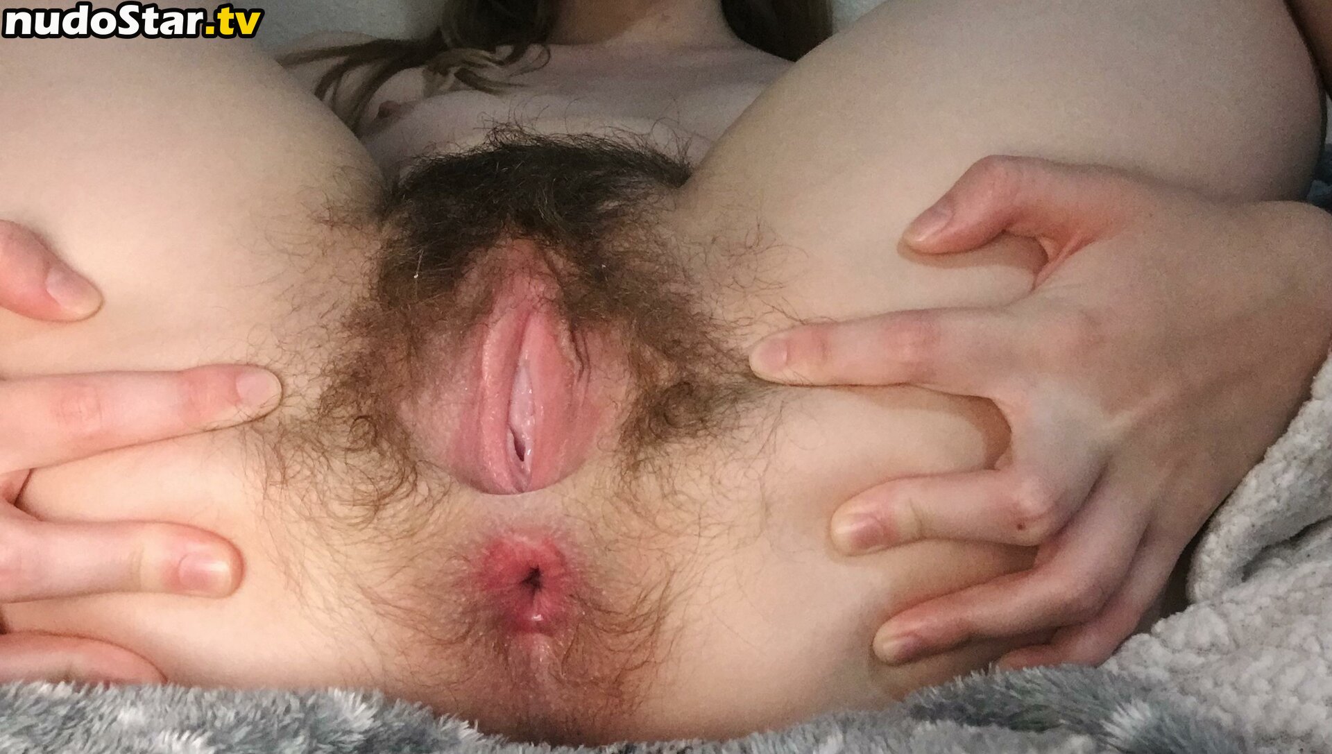 Hairy Women / HairyFairy420 / ig_naturals / pearlygirly06 Nude OnlyFans Leaked Photo #1373
