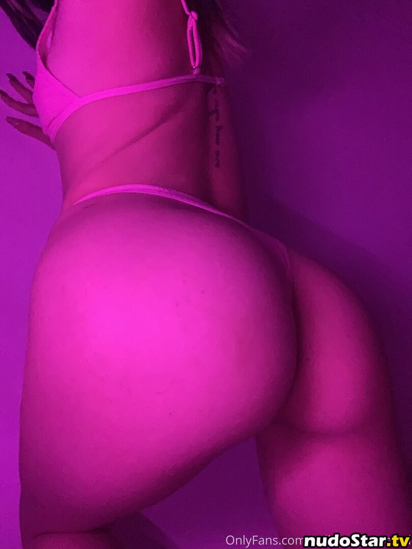 halle_uncensored / hallebailey Nude OnlyFans Leaked Photo #9