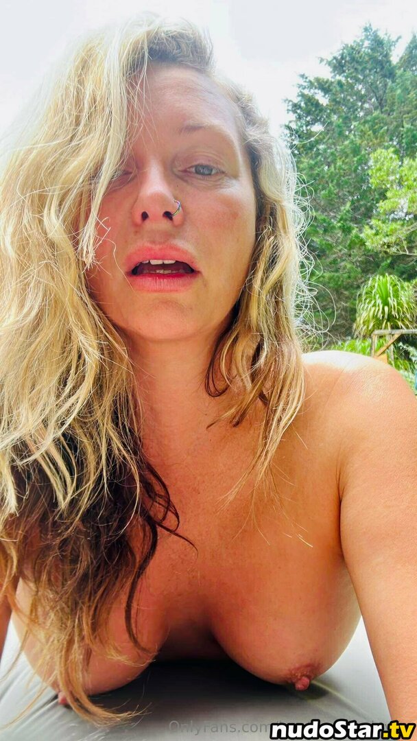 Heather Vandeven / HotHeatherV / heathervandeven Nude OnlyFans Leaked Photo #1