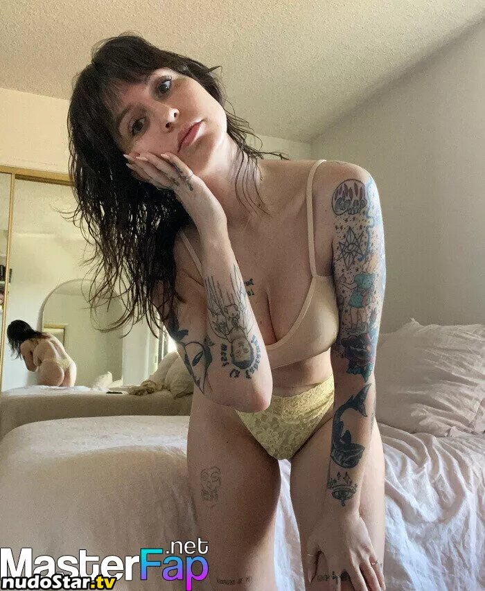 Helen From Twitter / helahue Nude OnlyFans Leaked Photo #17