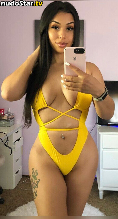 Gorgeous Latina / Hellomissbianca Nude OnlyFans Leaked Photo #10
