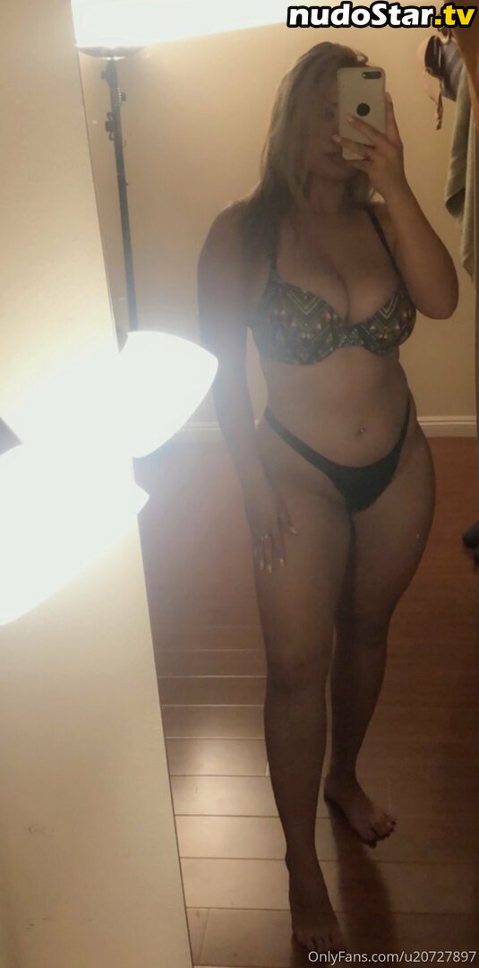 Helloporscha Nude OnlyFans Leaked Photo #9