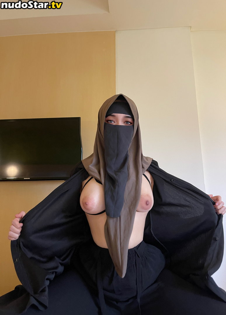 Hijab indonesia colmek