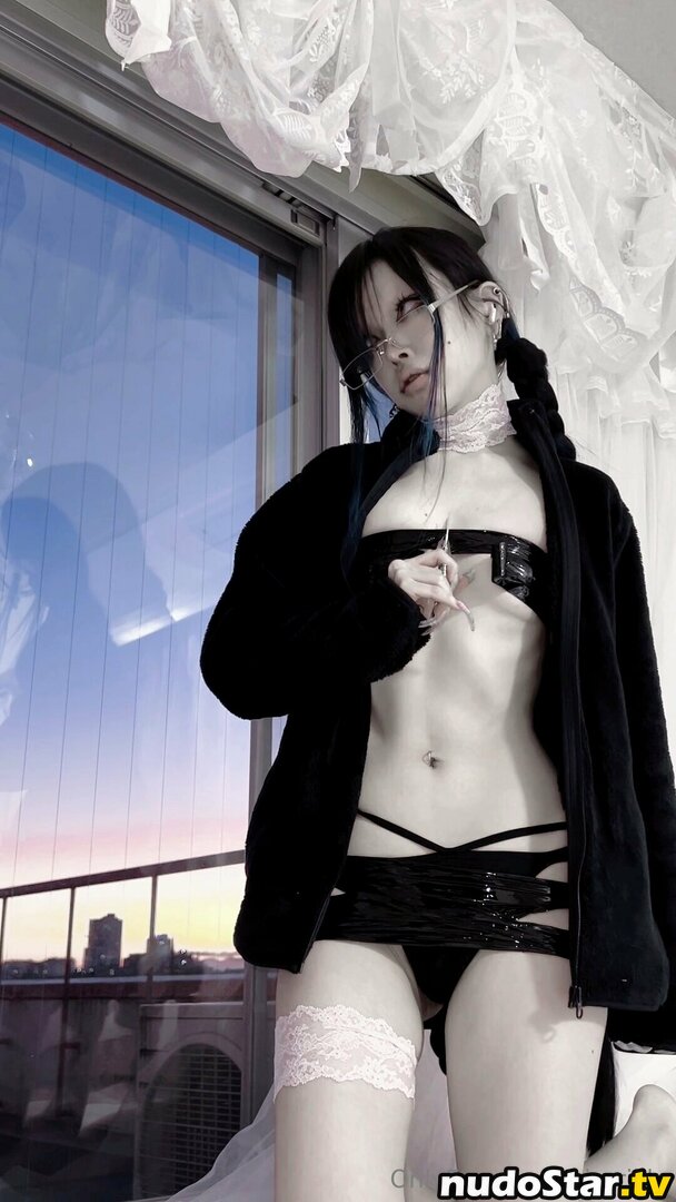 Hirari Ikeda / hirarilily / piercedpupil Nude OnlyFans Leaked Photo #51