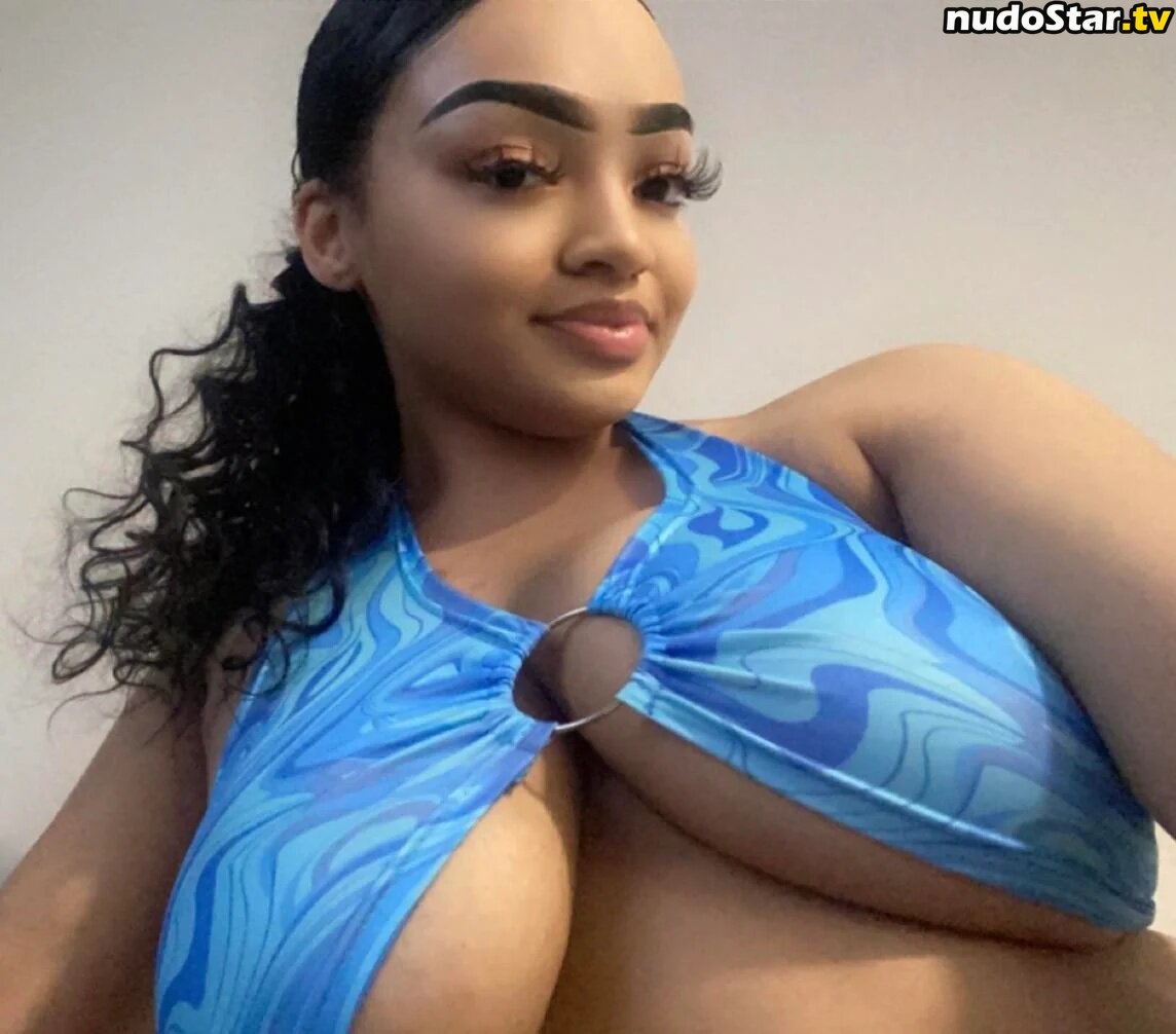 Hispanic / Latina Women Nude OnlyFans Leaked Photo #15
