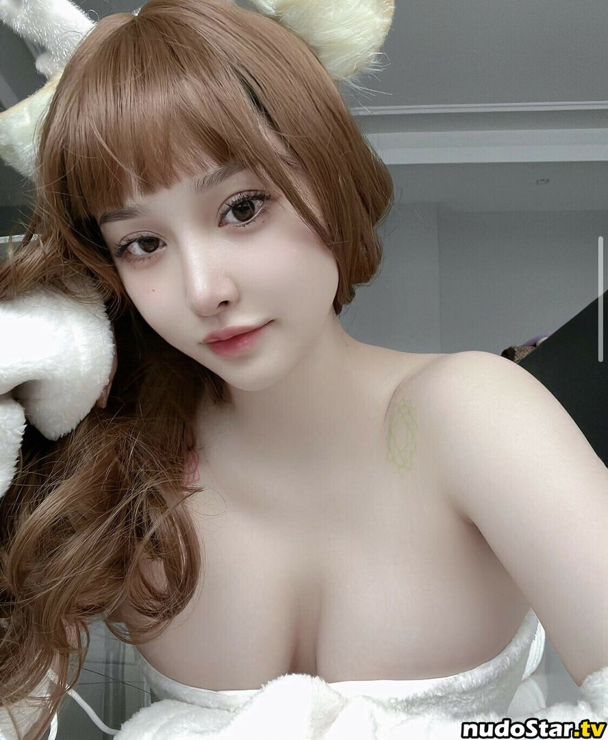 Hitomi Songyuxin / Lindsay78690789 / hitomi_official / songyuxin_hitomi Nude OnlyFans Leaked Photo #341
