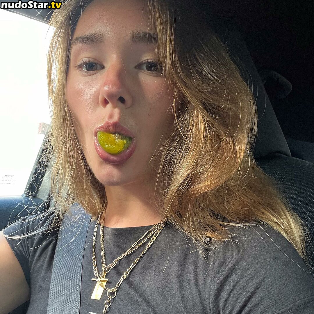 Holly Taylor / actress / holly_taylor / lilydarling Nude OnlyFans Leaked Photo #37